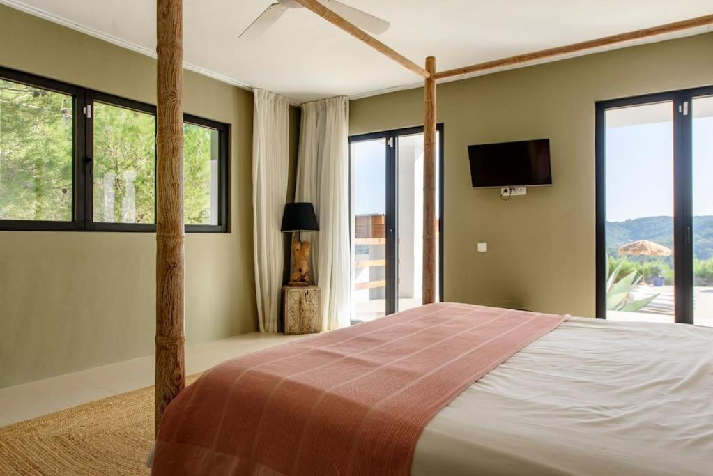 Hattja Sant Josep Ibiza Villa San José