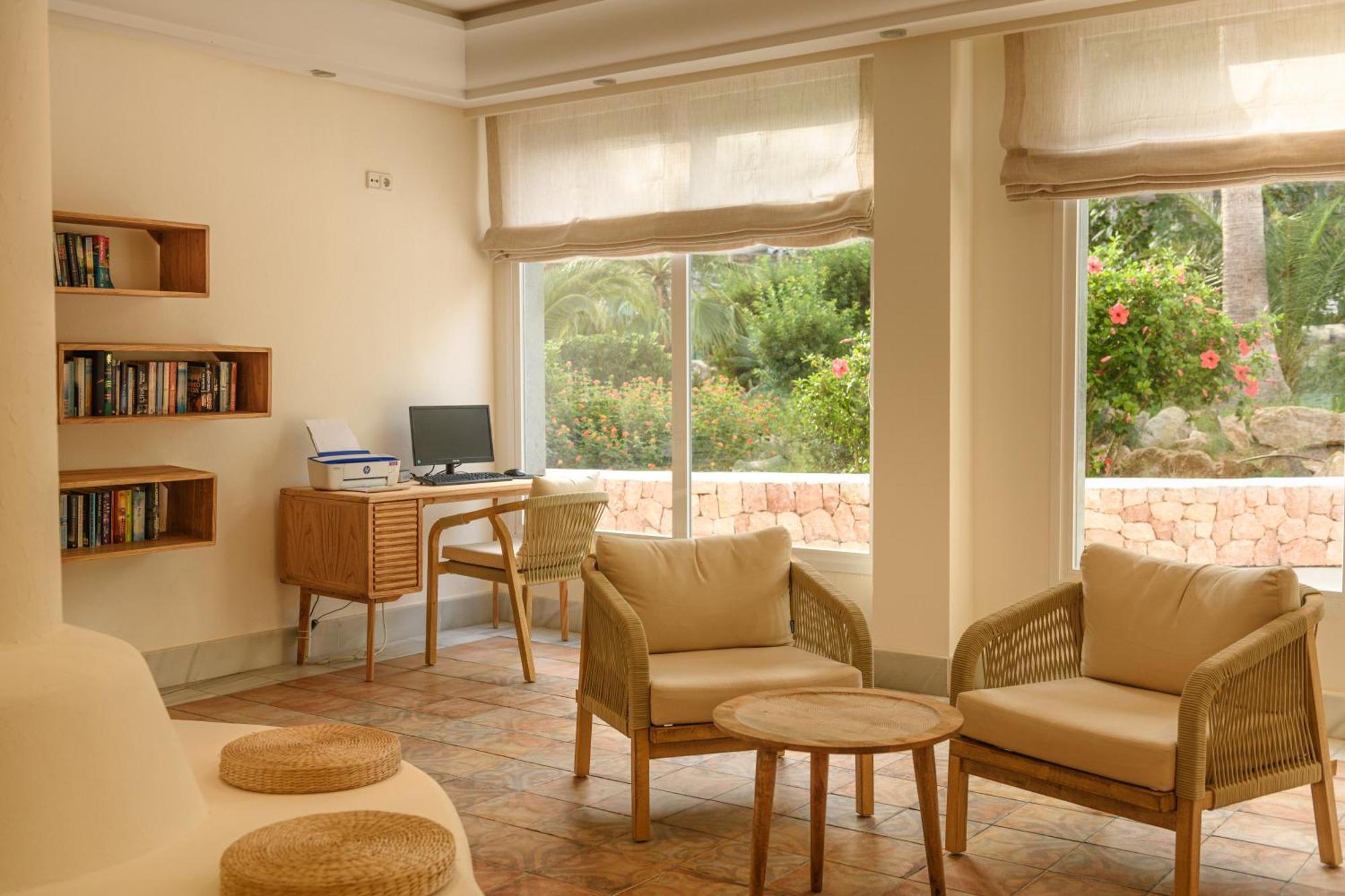 El Pinar Aparthotel 3*