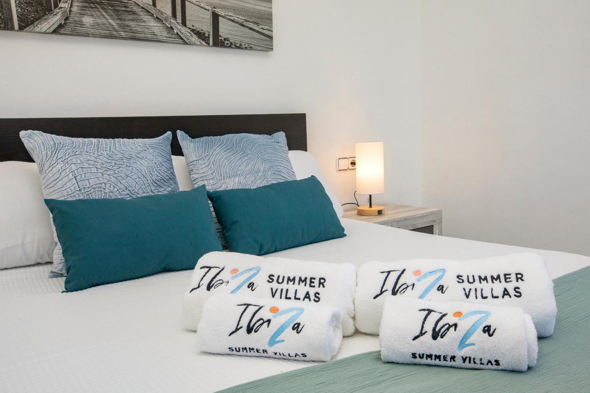 Near San Antonio Sleeps 10