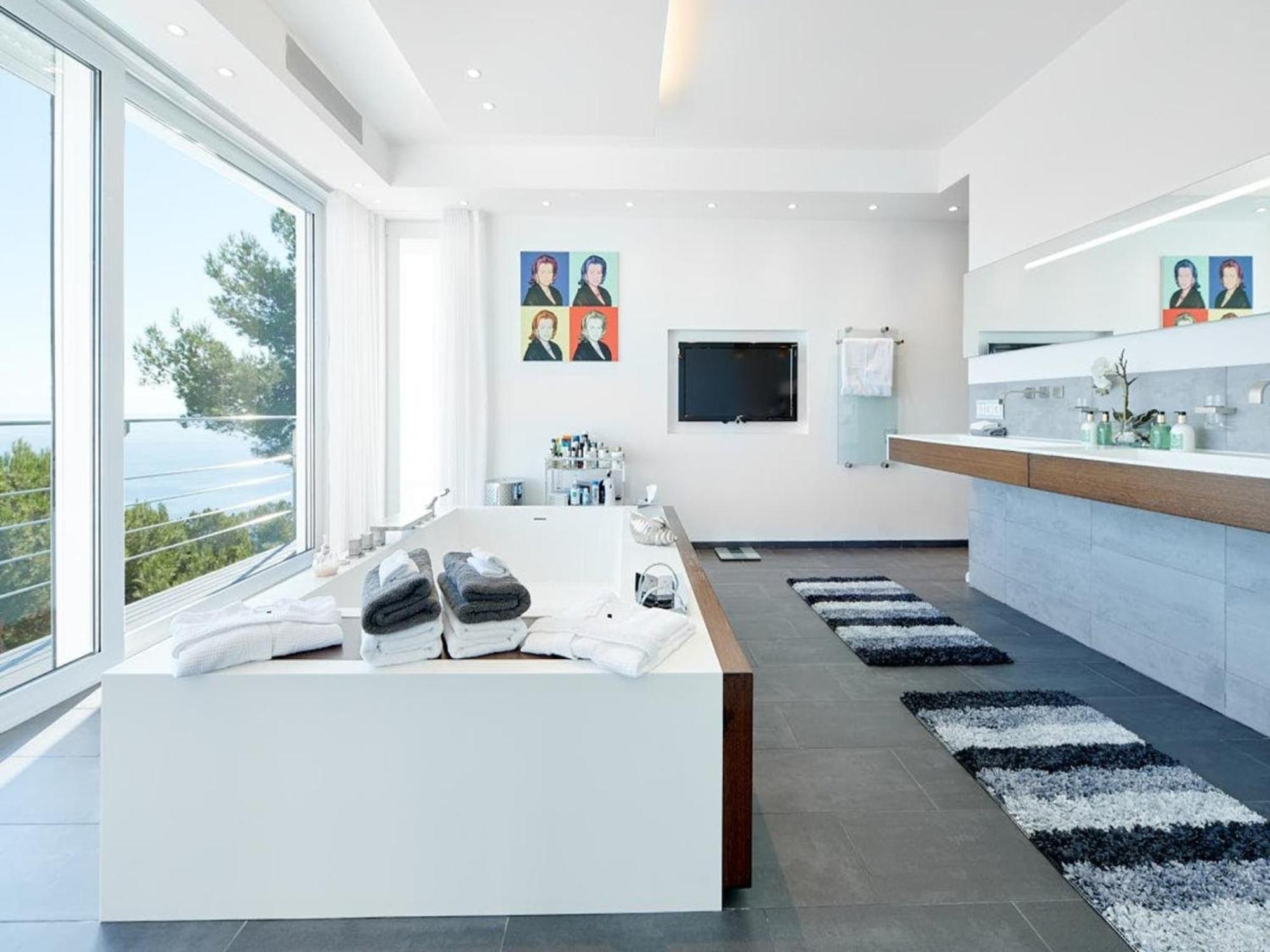 In Ibiza With Infinity Pool And Sea Views Villa