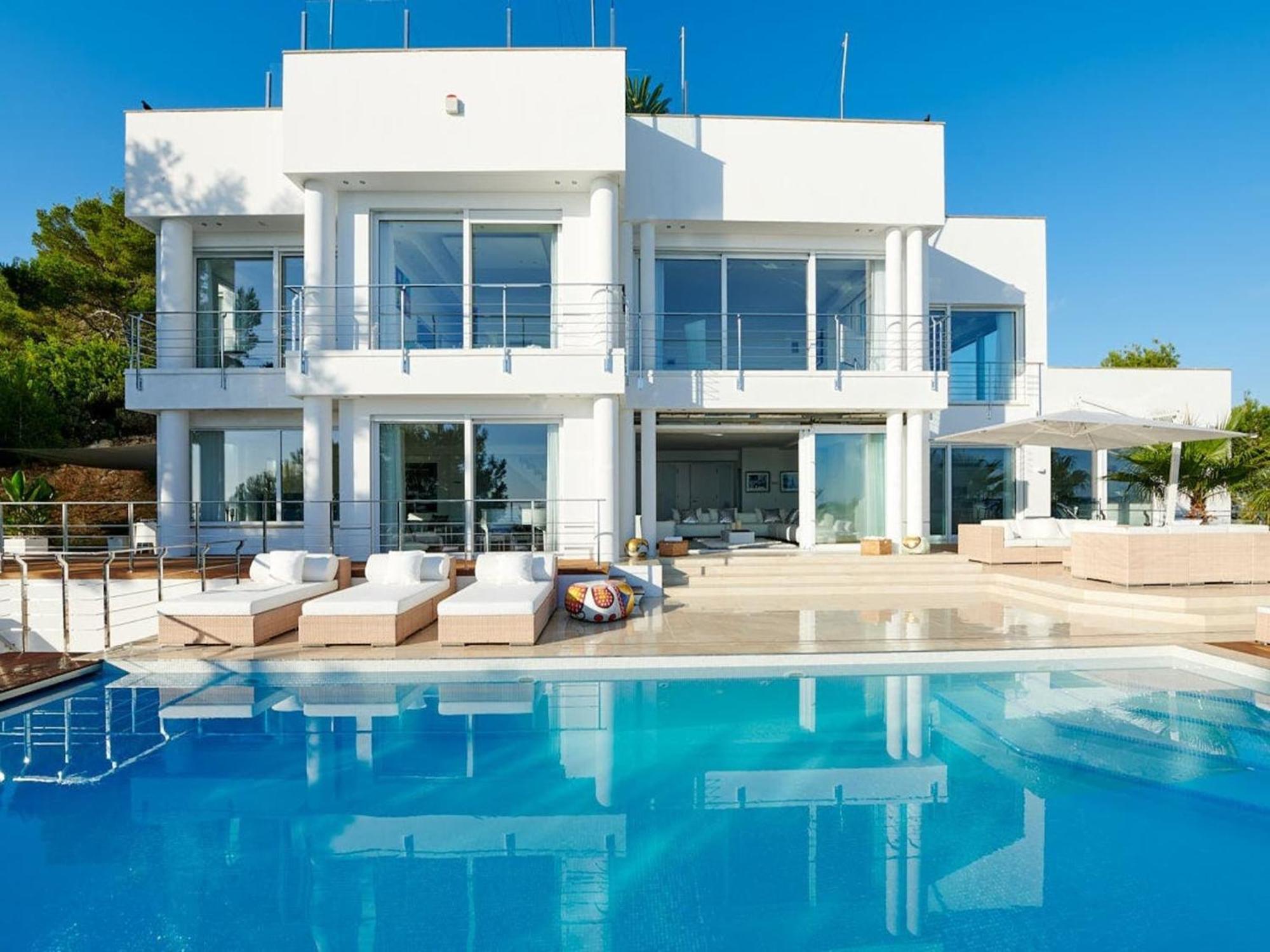 In Ibiza With Infinity Pool And Sea Views Santa Eulària des Riu