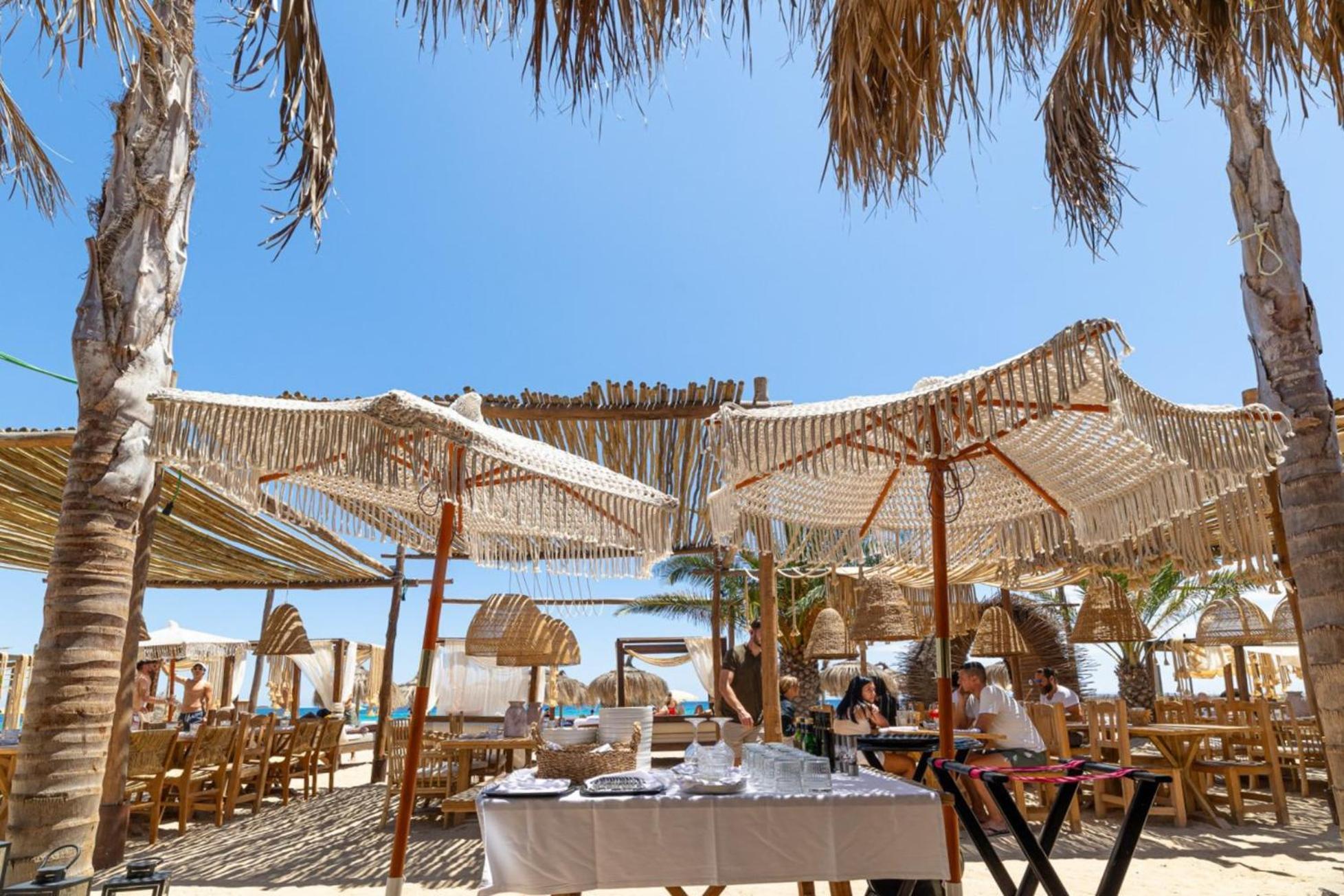 Apartment Plaja D En Bossa 4 Bedroom With Pool, Sea View & Only 8mins Drive To Airport *