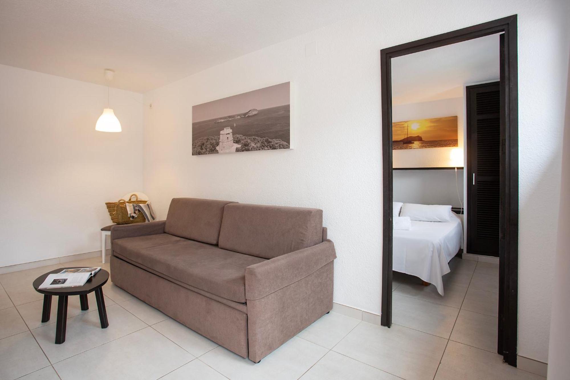 Club Cala Azul Hotel Cala Llenya (Ibiza)