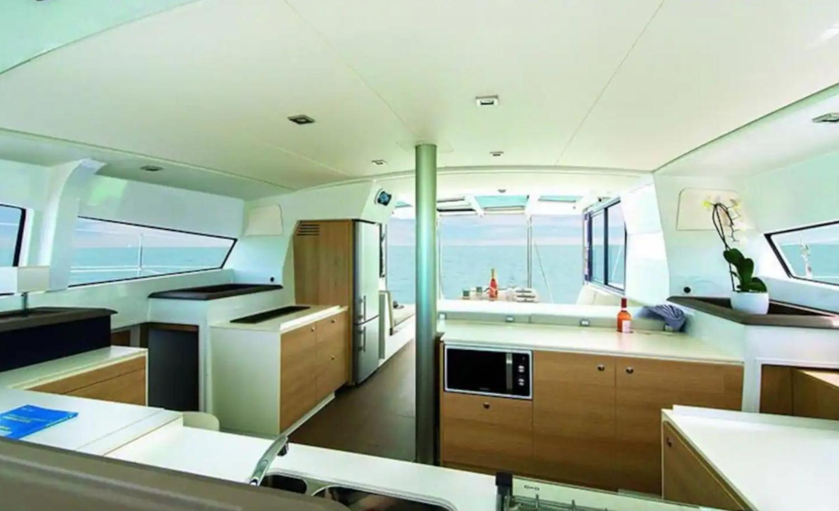 Centro Catamaranes Y Velero Botel Ibiza-Stadt