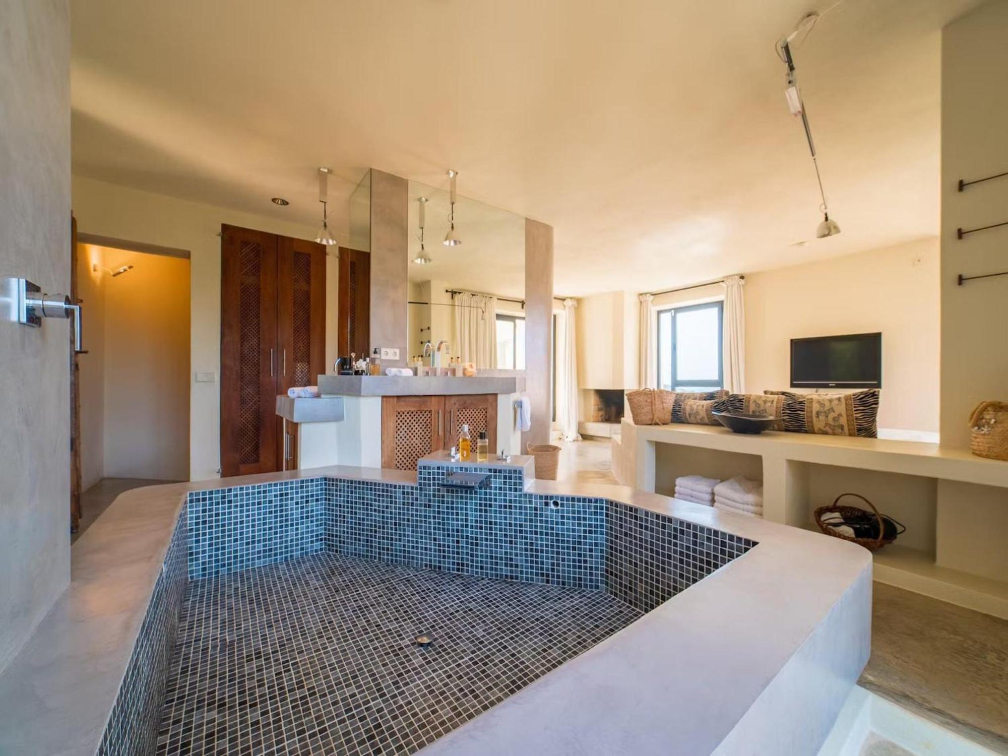 Majestic With Private Pool Villa