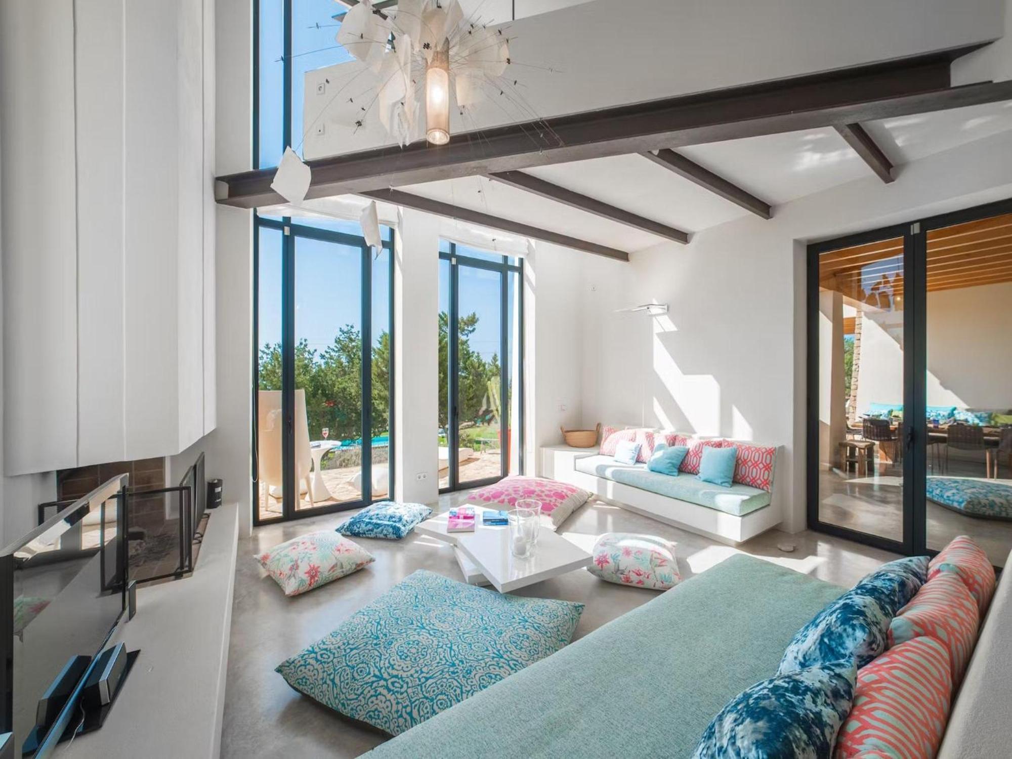 Majestic With Private Pool Villa