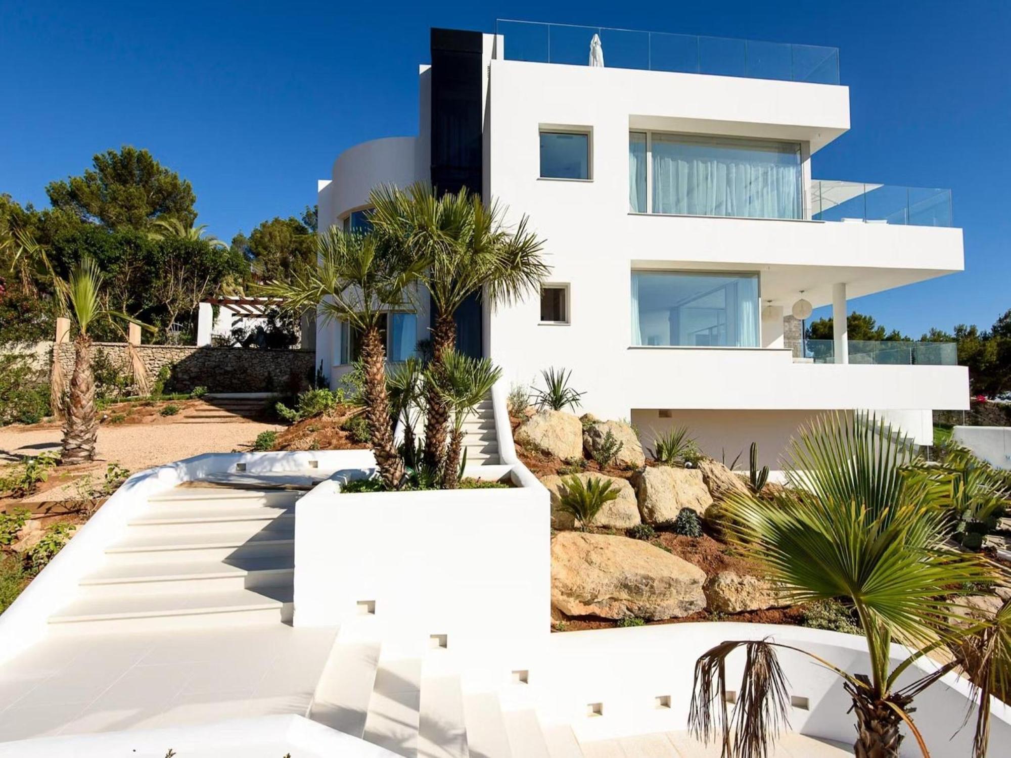 Charming In Delightful Gateway Villa