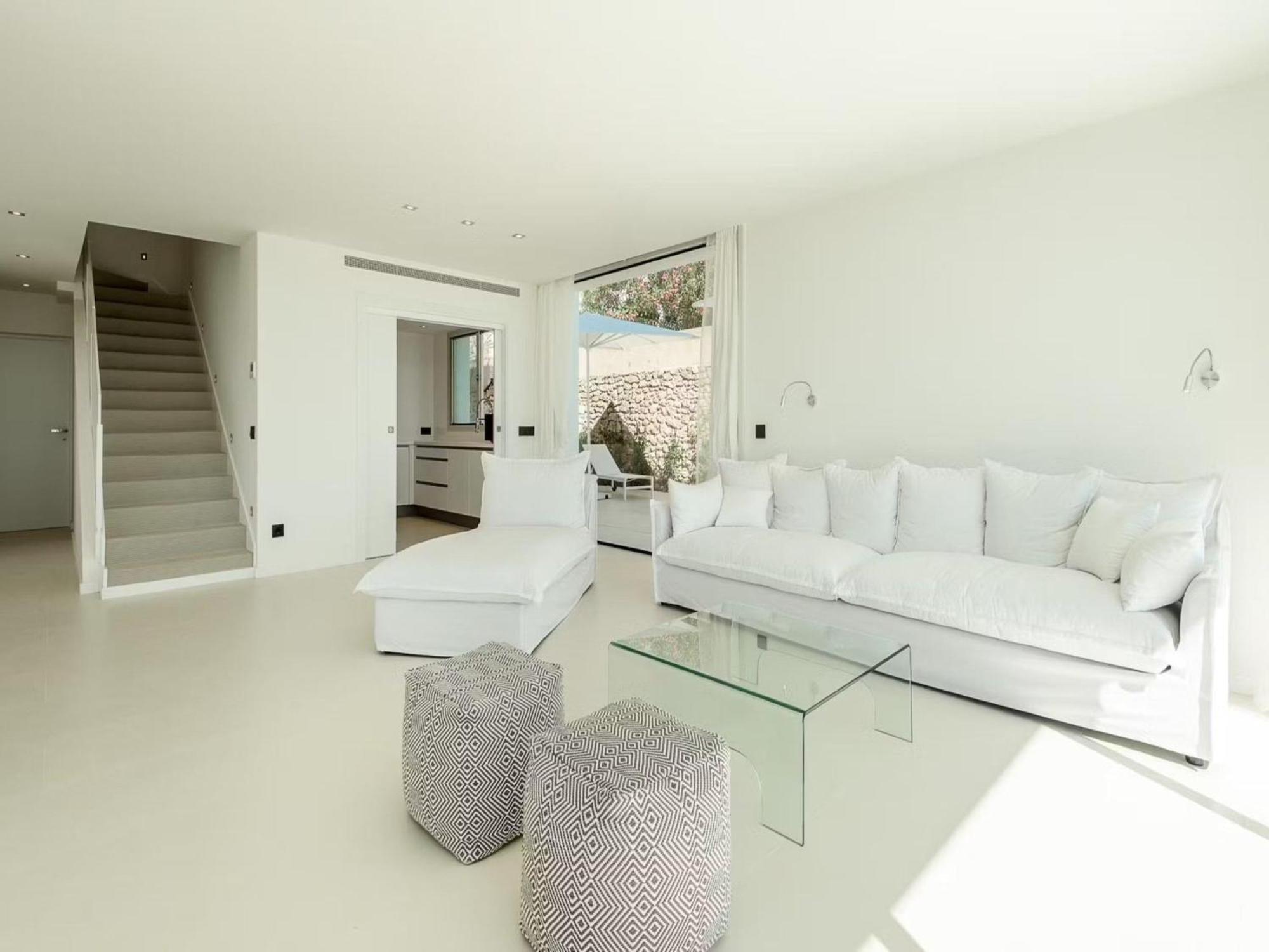 Charming In Delightful Gateway Villa *