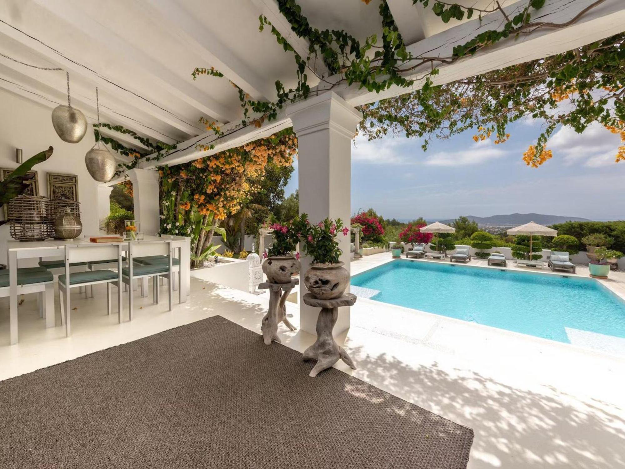 Impressive With Views * Sant Carles de Peralta