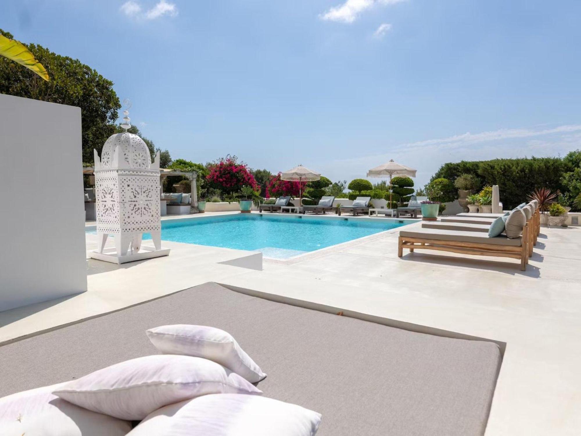 Impressive With Views Villa Sant Carles de Peralta