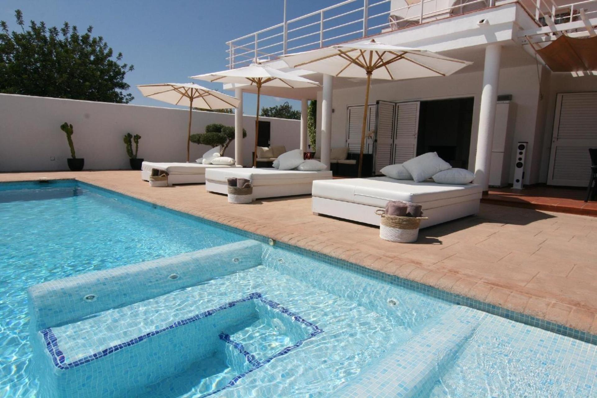 Mit Privatpool Fuer 8 Personen Ca 250 Qm In Sant Jordi De Ses Salines, Ibiza Suedkueste Von Ibiza Holiday home