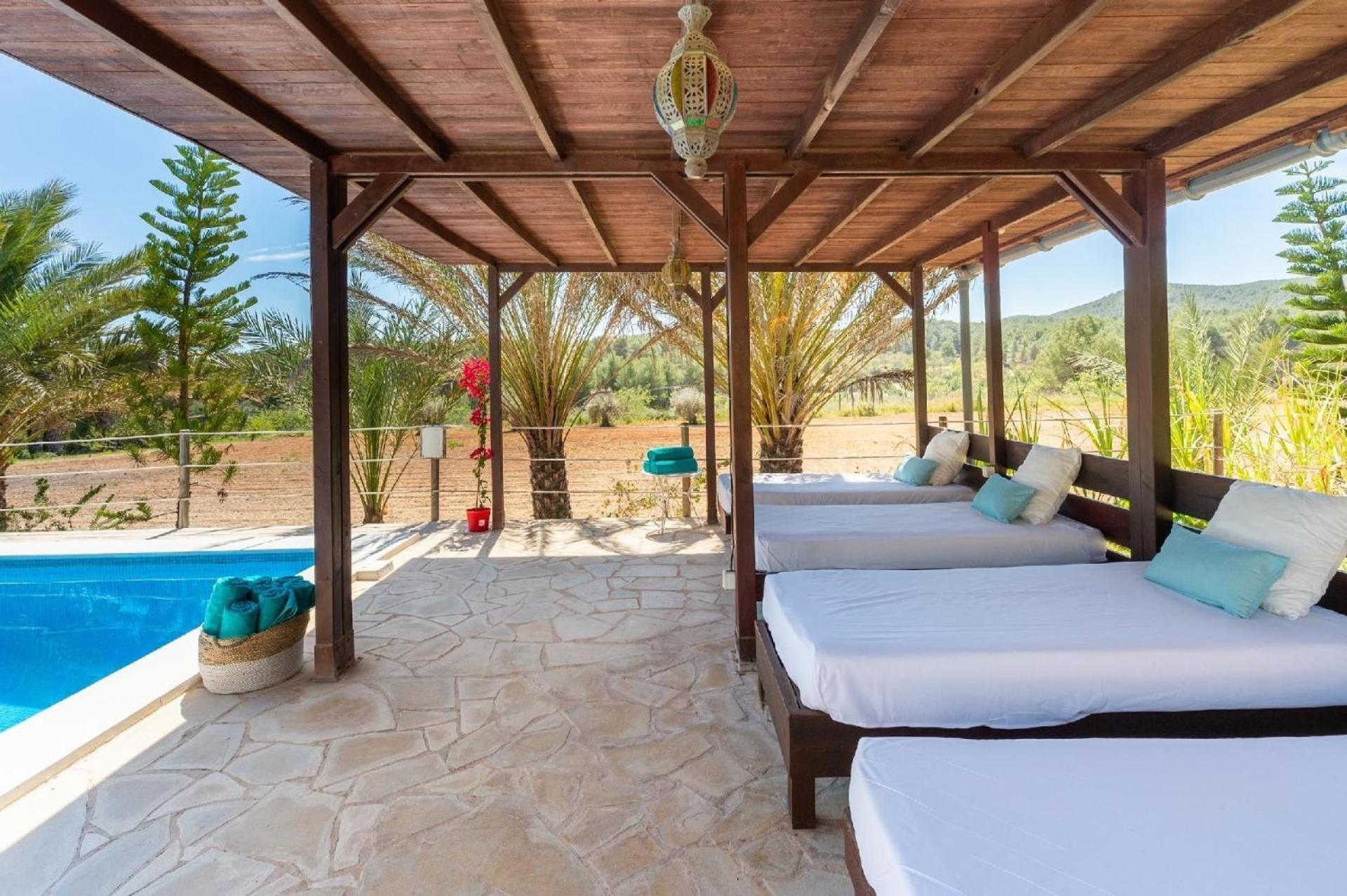 Mit Privatpool Fuer 14 Personen Ca 350 Qm In Sant Llorenc De Balafia, Ibiza Binnenland Von Ibiza *