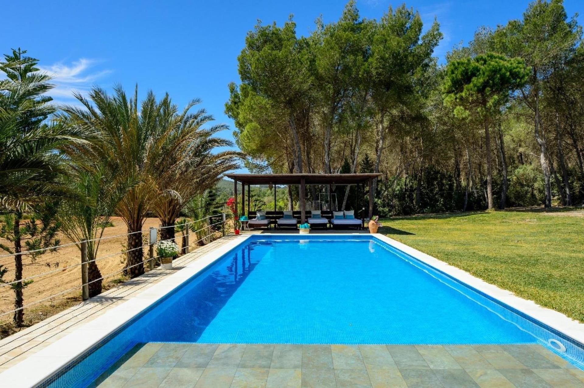 Holiday home Mit Privatpool Fuer 14 Personen Ca 350 Qm In Sant Llorenc De Balafia, Ibiza Binnenland Von Ibiza