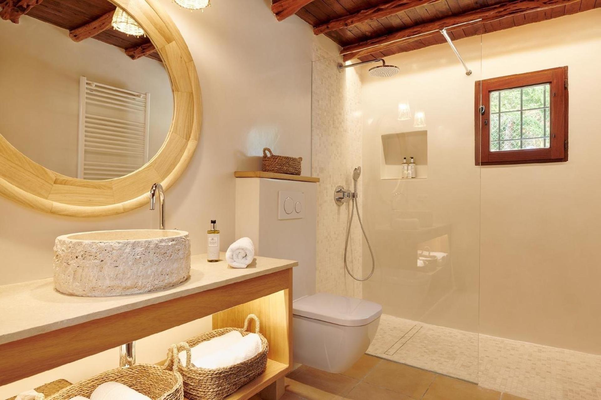 Mit Privatpool Fuer 9 Personen Ca 350 Qm In Santa Eularia Des Riu, Ibiza Suedkueste Von Ibiza *