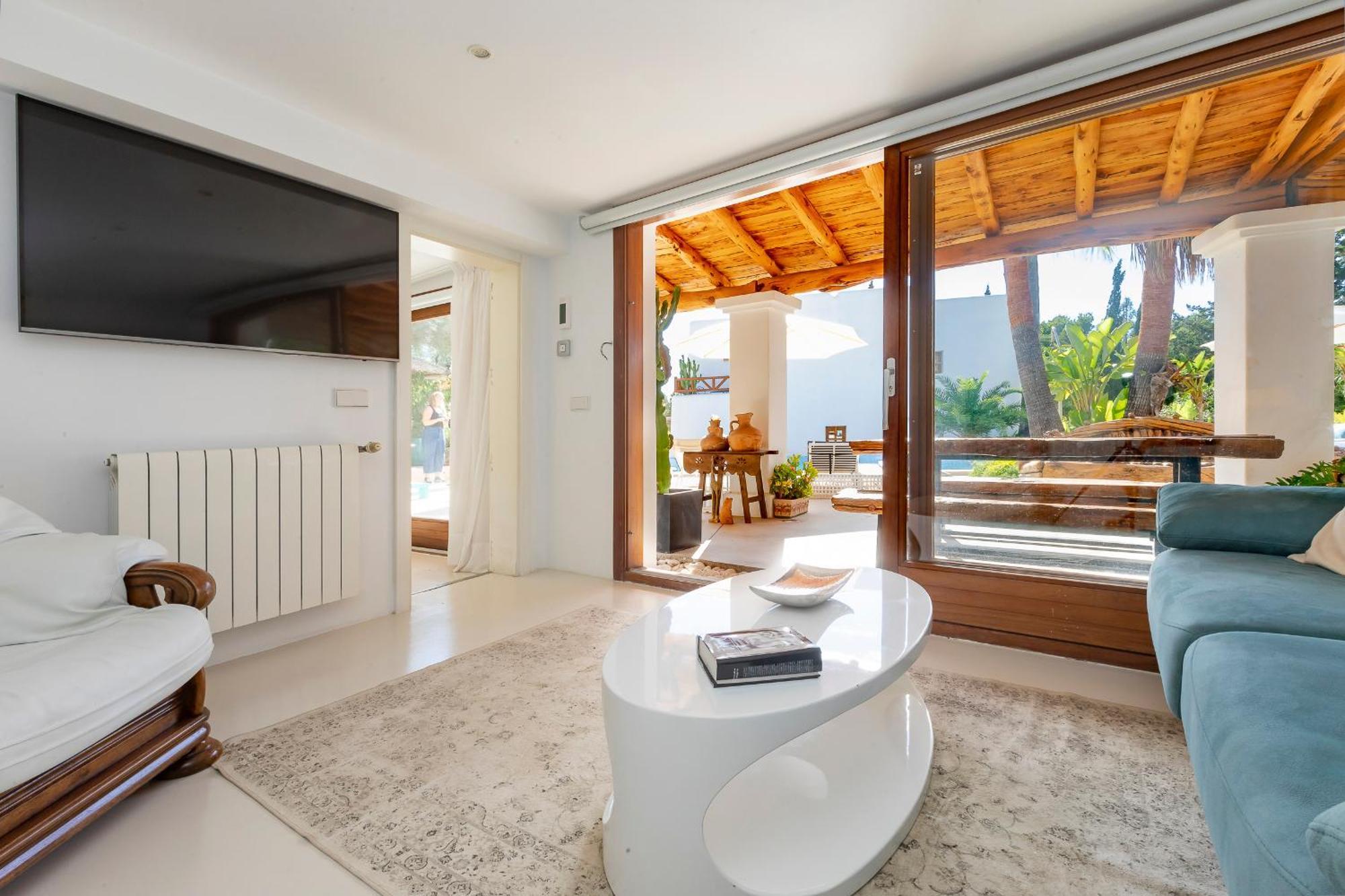 Villa Near Ibiza Town Sleeps 11 To 13 Guests Can Furnet