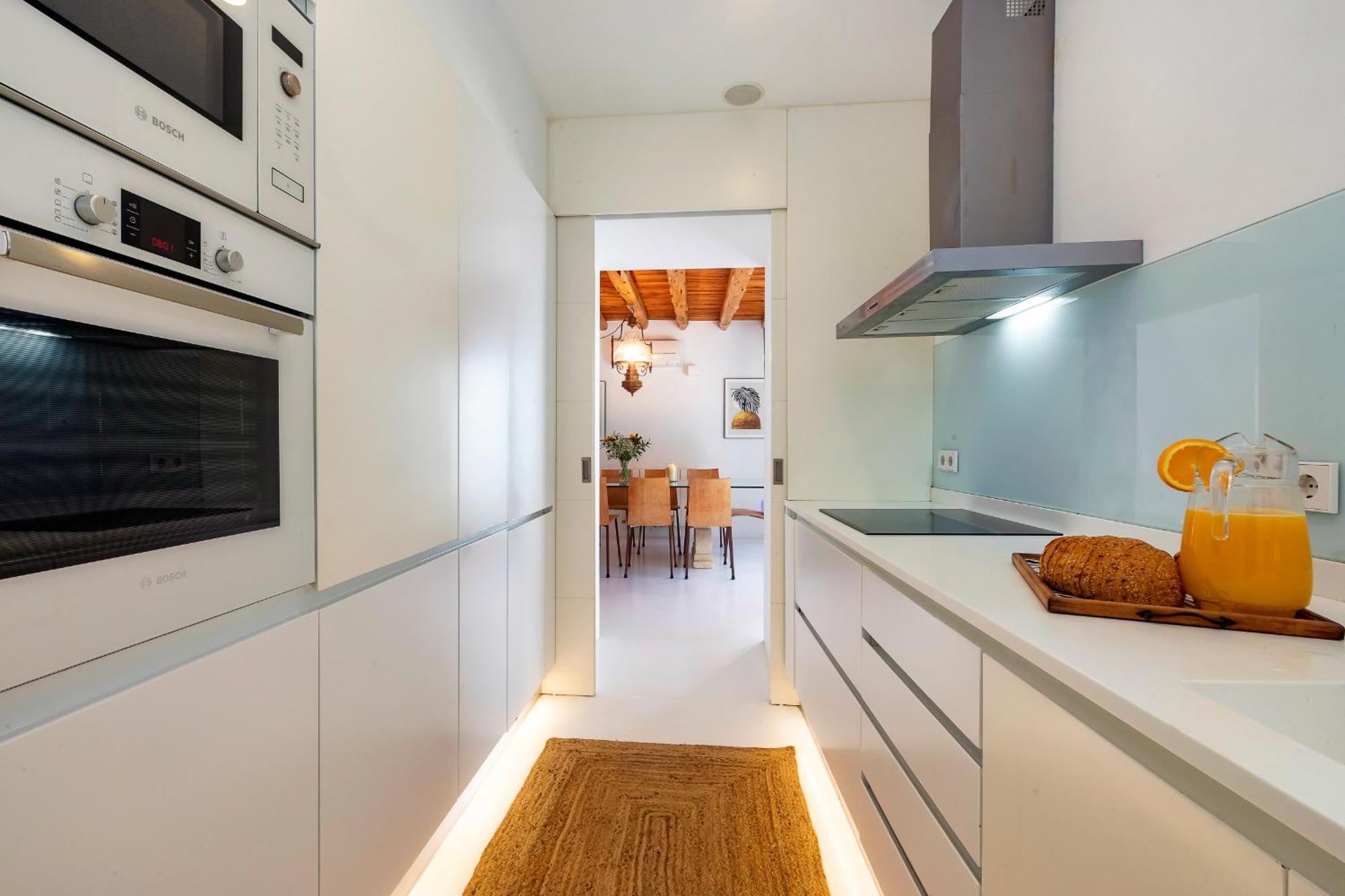 Near Ibiza Town Sleeps 11 To 13 Guests * Can Furnet
