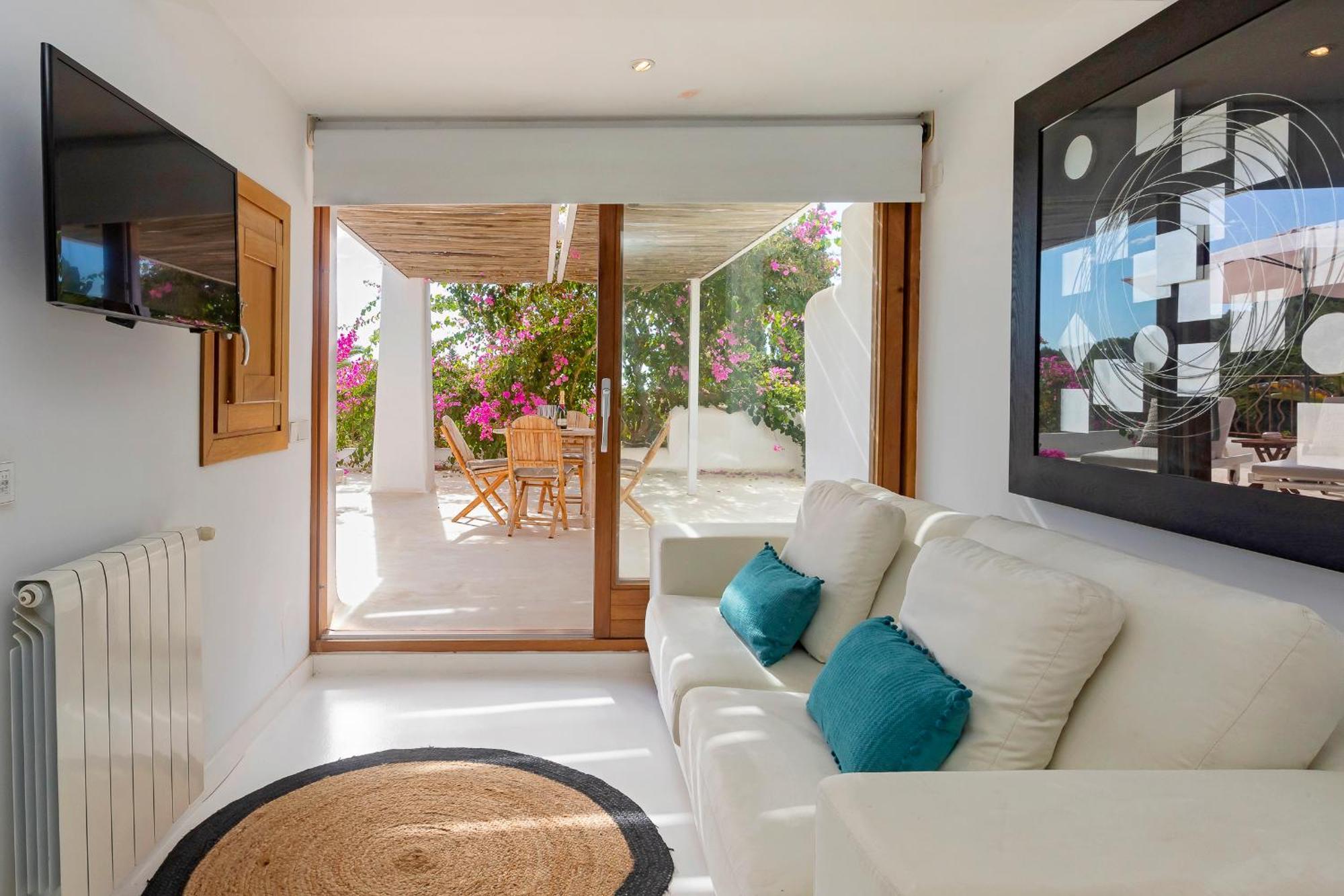Pousada Near Ibiza Town Sleeps 11 To 13 Guests
