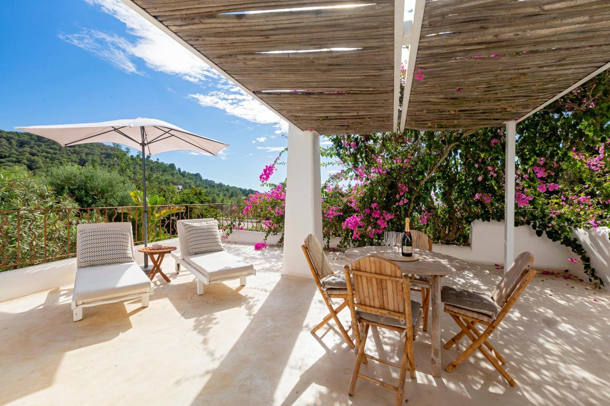 Near Ibiza Town Sleeps 11 To 13 Guests *