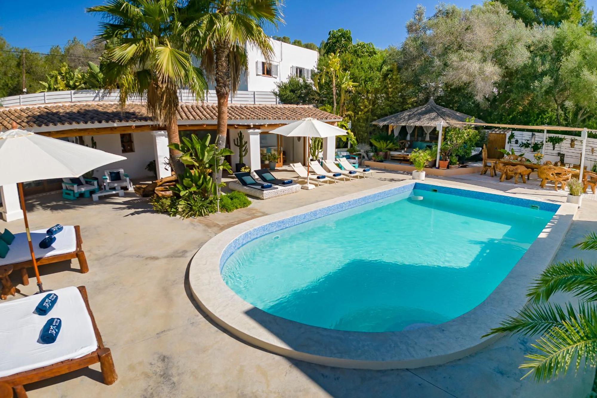 Near Ibiza Town Sleeps 11 To 13 Guests * Can Furnet