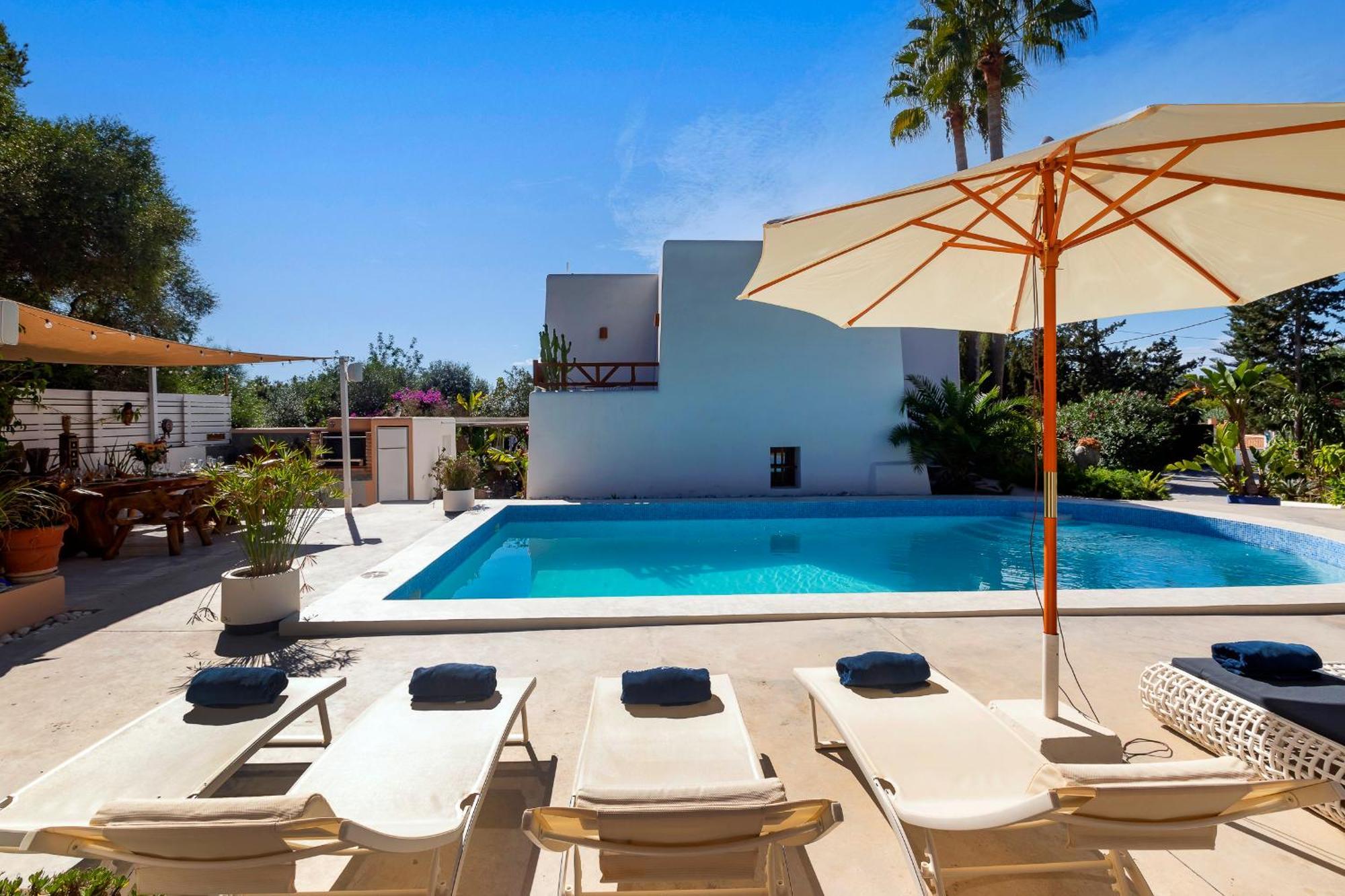 Near Ibiza Town Sleeps 11 To 13 Guests Villa *