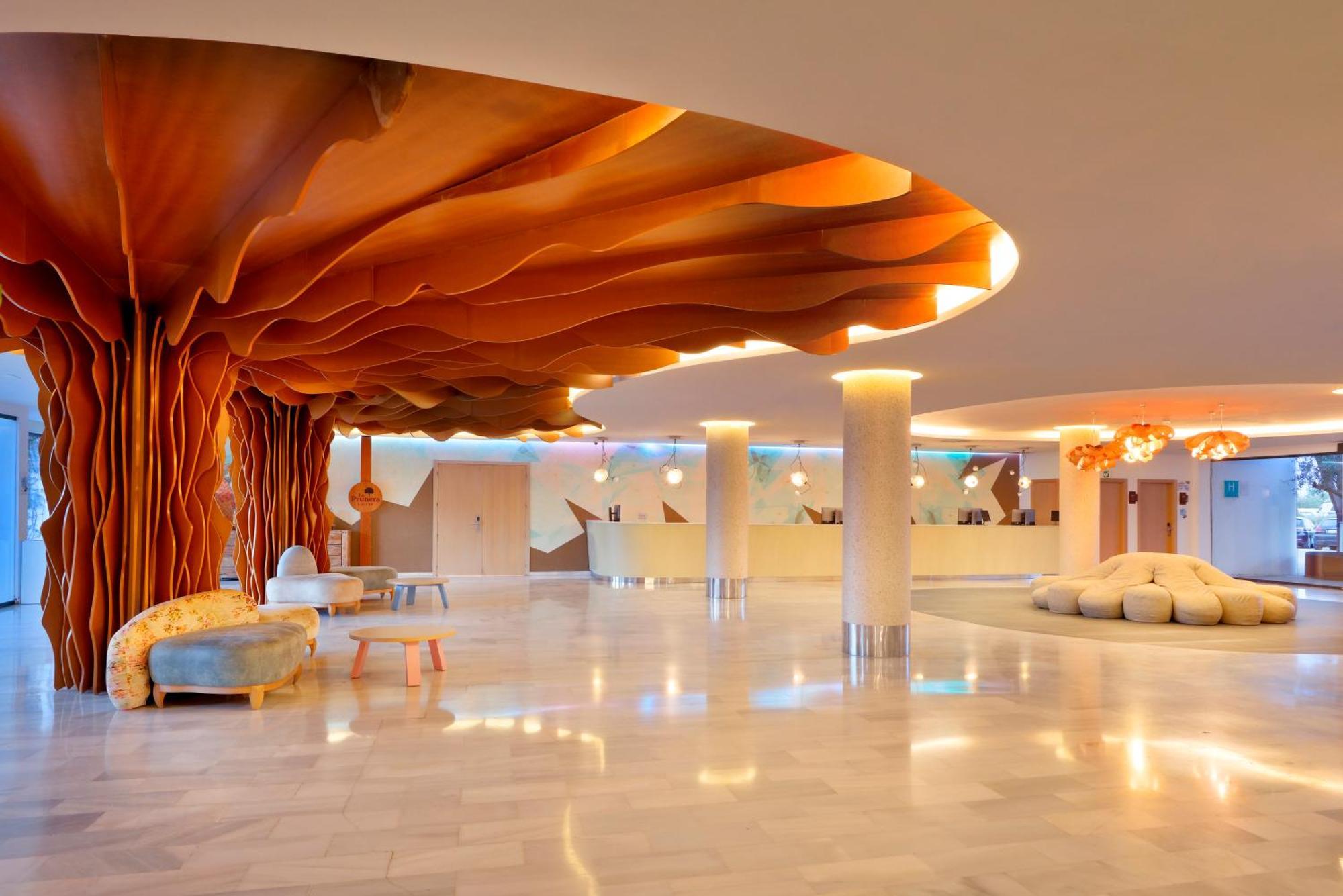 Hotel Grand Palladium White Island &