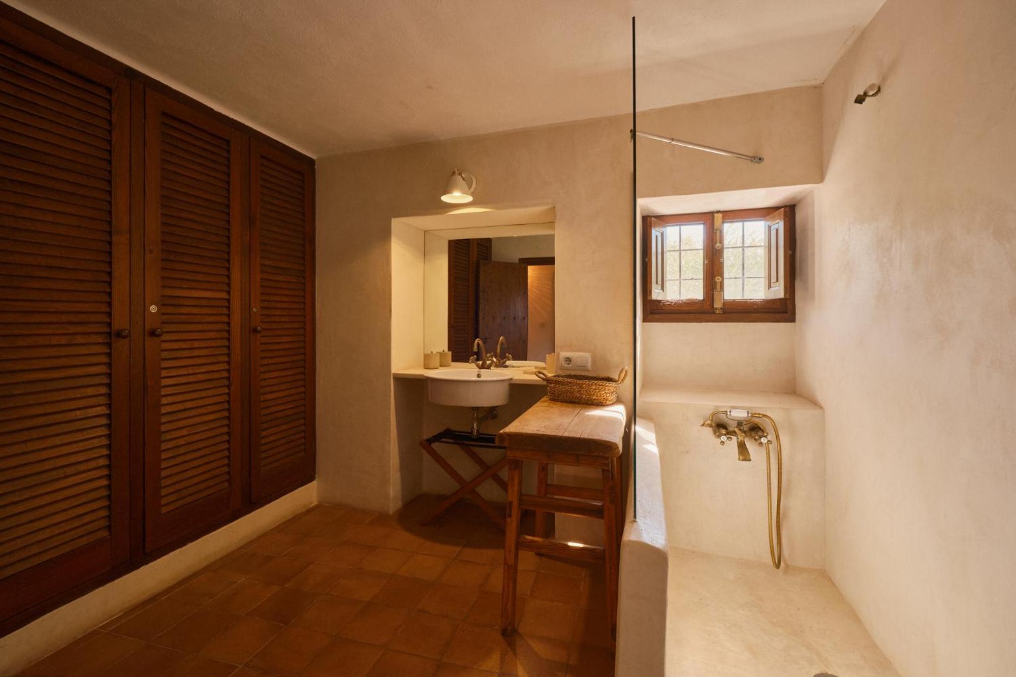 The Guardian House Gasthuis Santa Gertrudis (Ibiza)