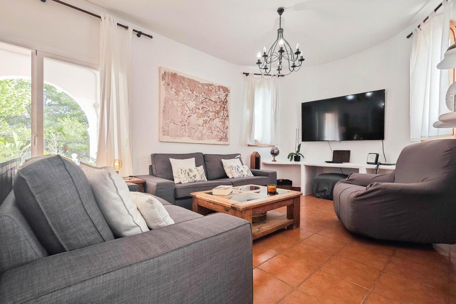 Mercedes Villa *