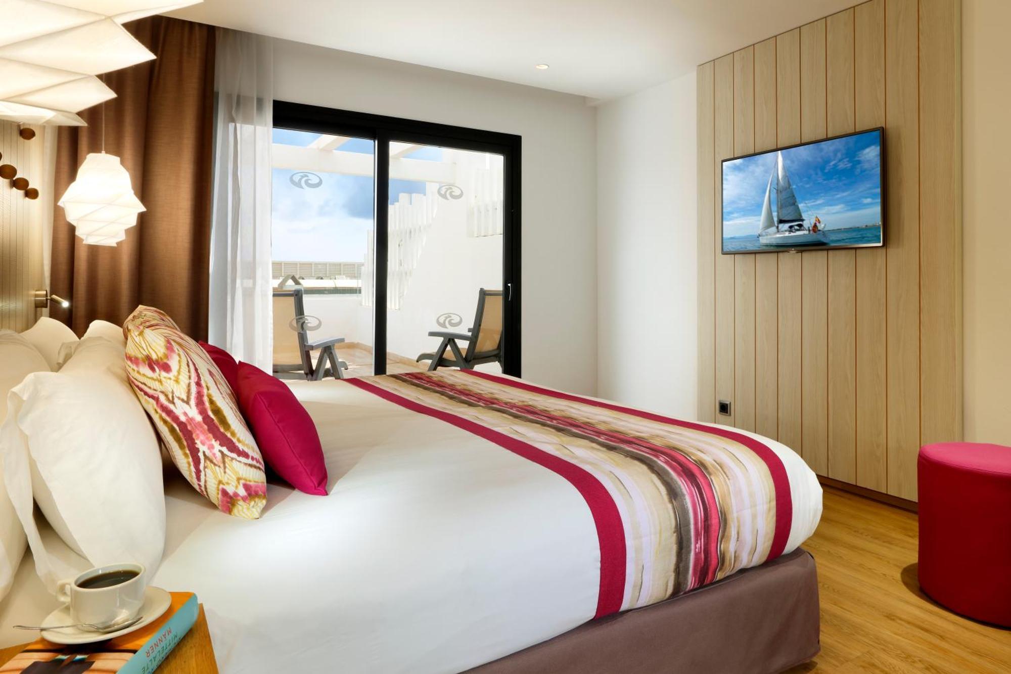 Grand Palladium White Island & Playa d'en Bossa