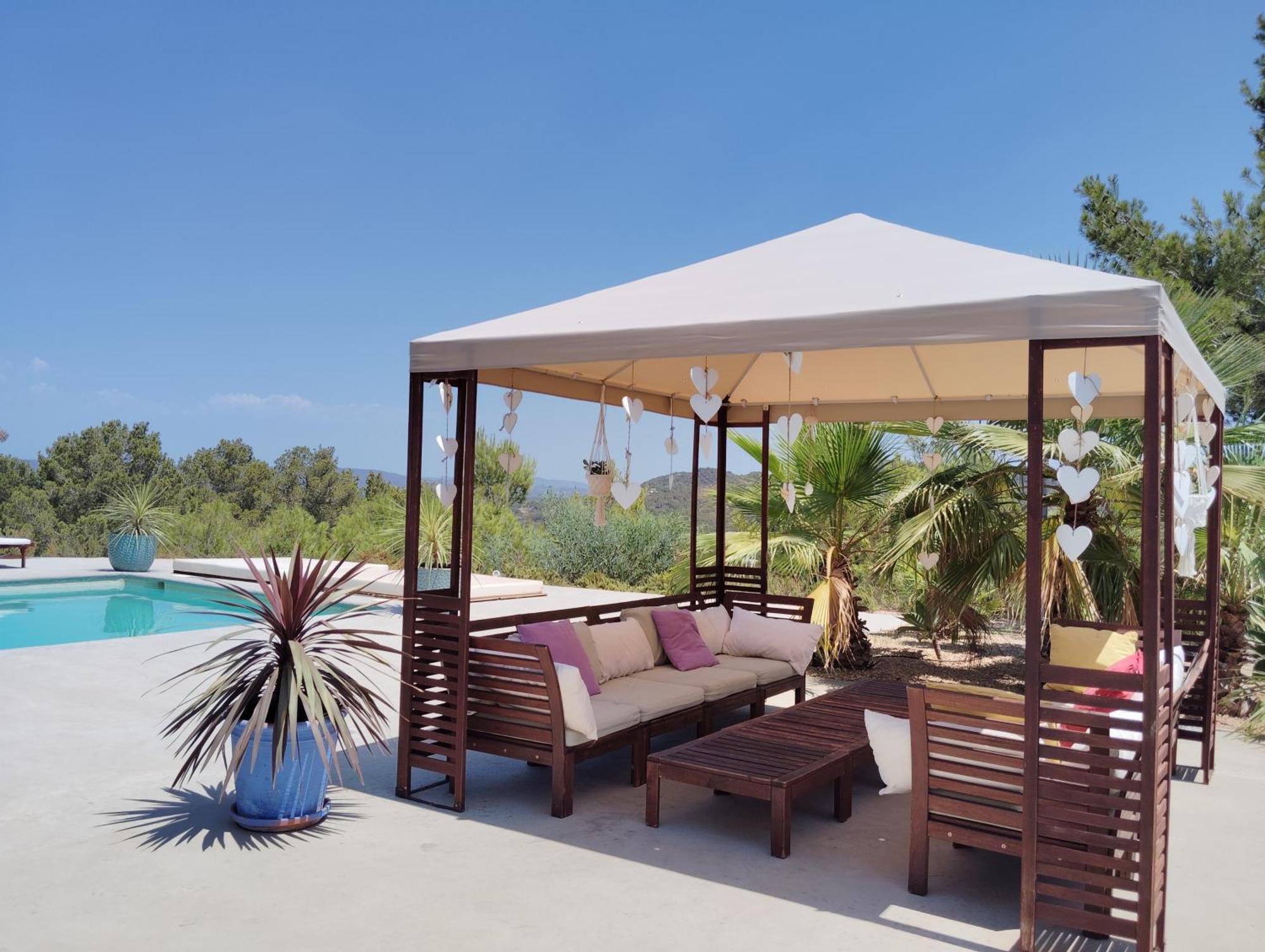 - Sleeps 14 - Pool - Garden - Sea View Villa *