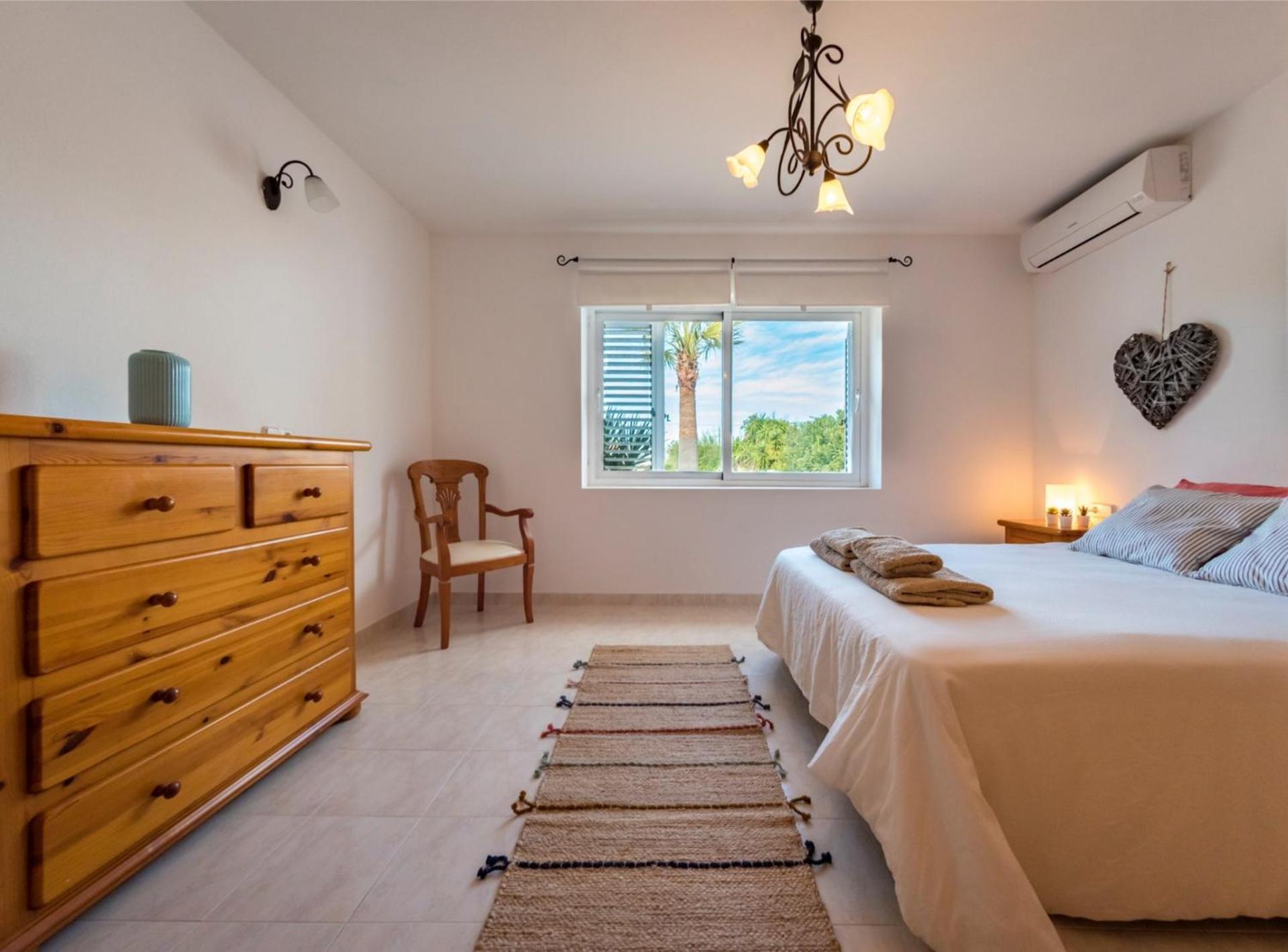 Villa Petrus, Con Piscina Y Wifi Gratis