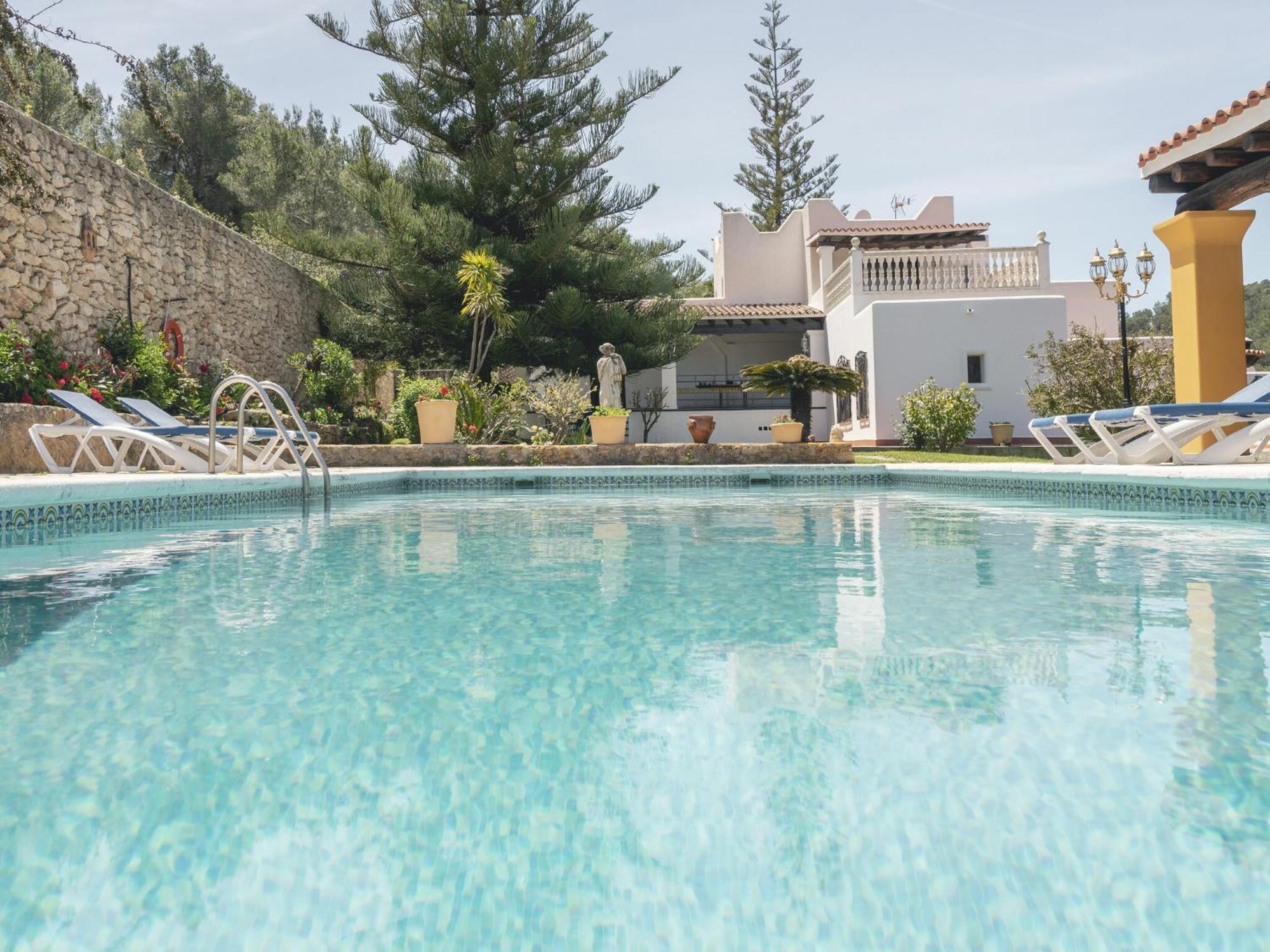Mansion In With Private Pool Holiday home