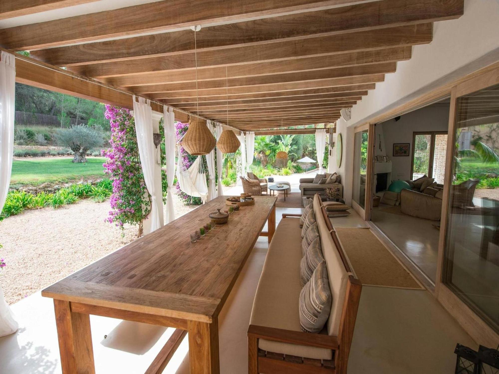 Villa With Wooden-beamed Patio