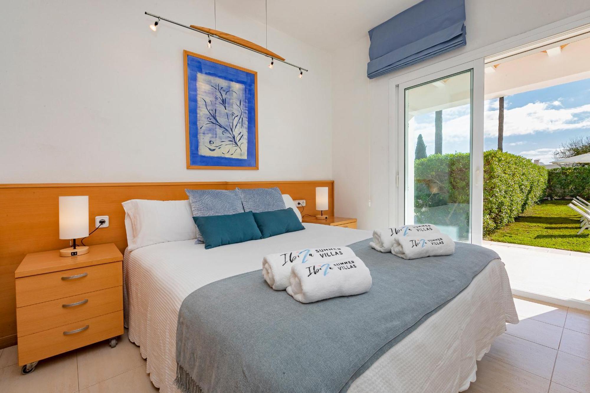 Near Ibiza Town Sleeps 8 - Fluxa Can Furnet