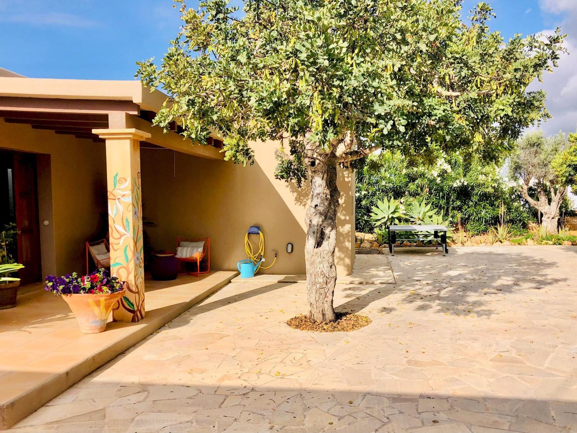 Villa Es Repaire Near To Playa Den Bossa