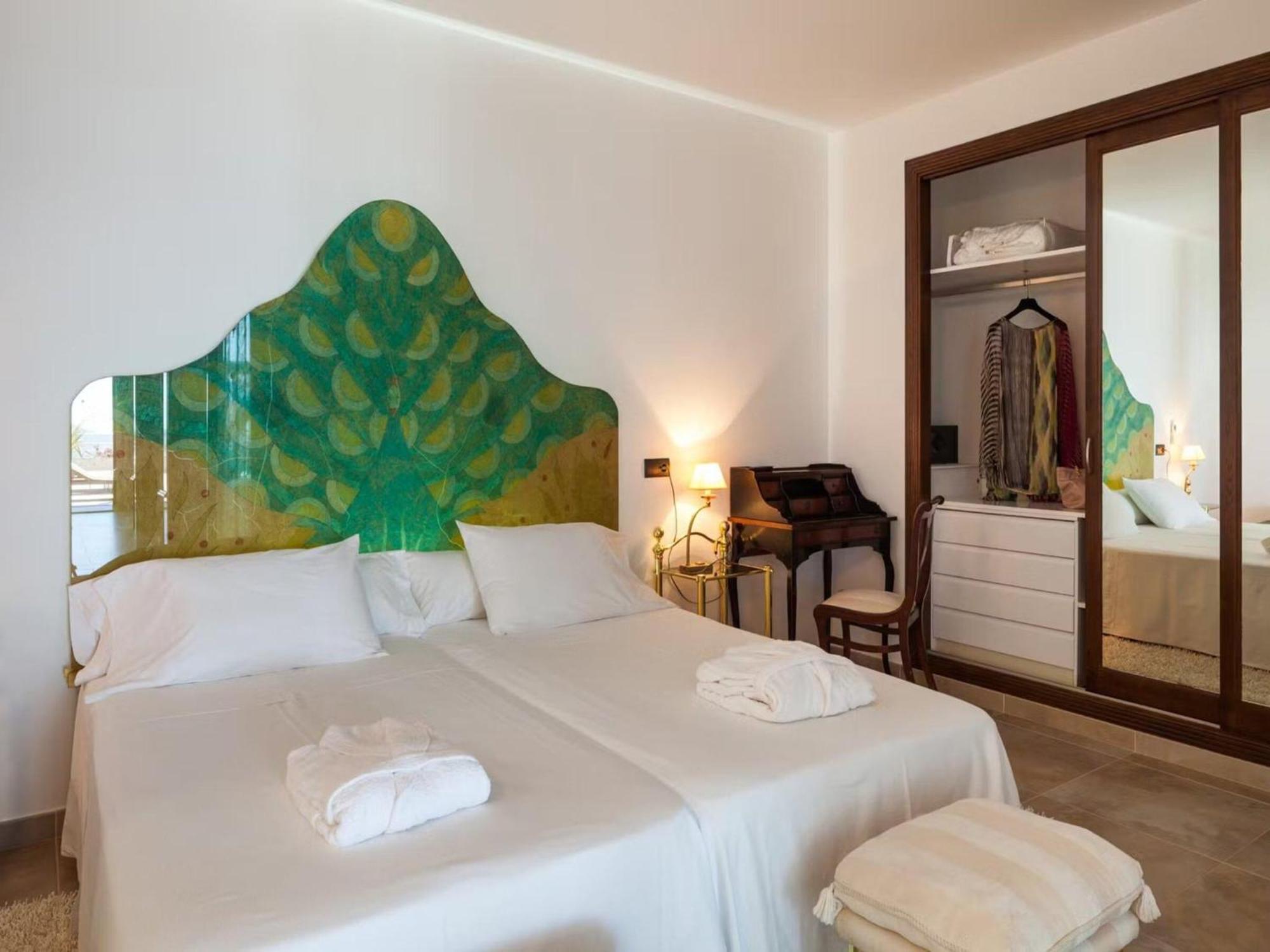 Villa With Direct Sea Access *