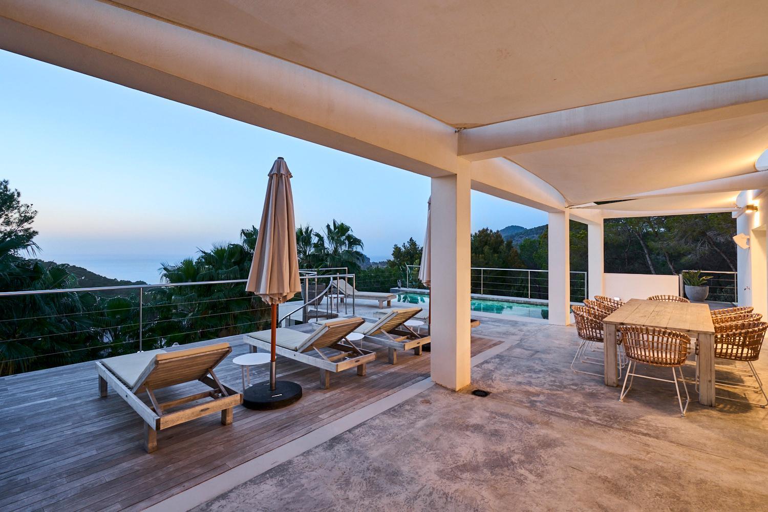Villa In Cala Salada Sleeps 14 San Antonio (Ibiza)