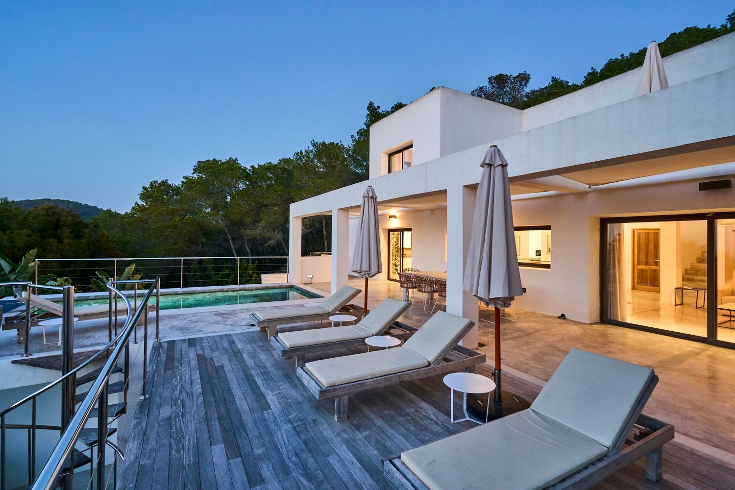 In Cala Salada Sleeps 14
