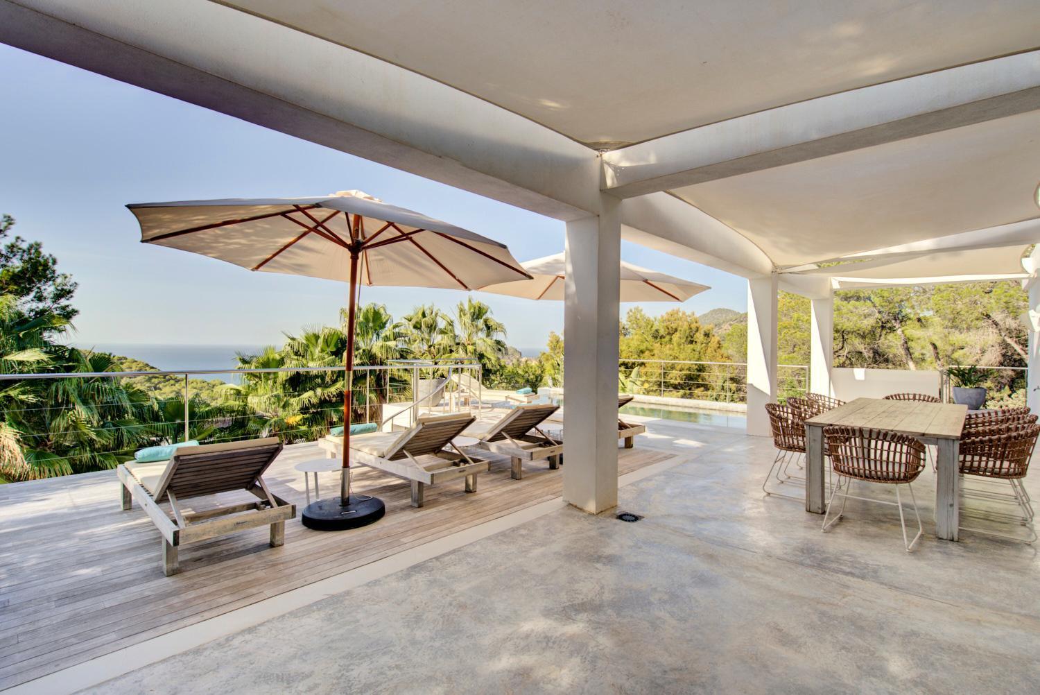 Villa In Cala Salada Sleeps 14 San Antonio (Ibiza)