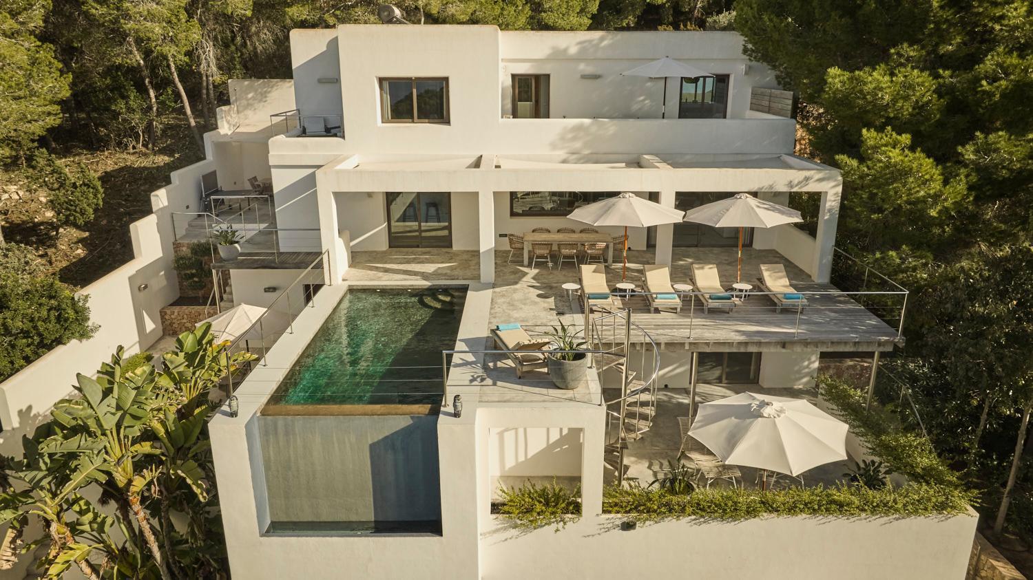 In Cala Salada Sleeps 14 Villa San Antonio (Ibiza)
