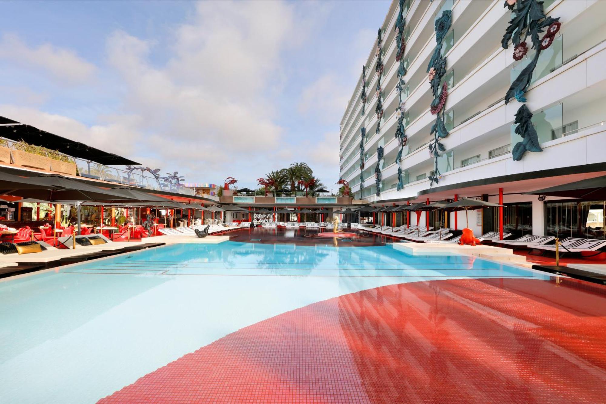 Hotel Ushuaia Ibiza - Adults Only - Club Entrance Included