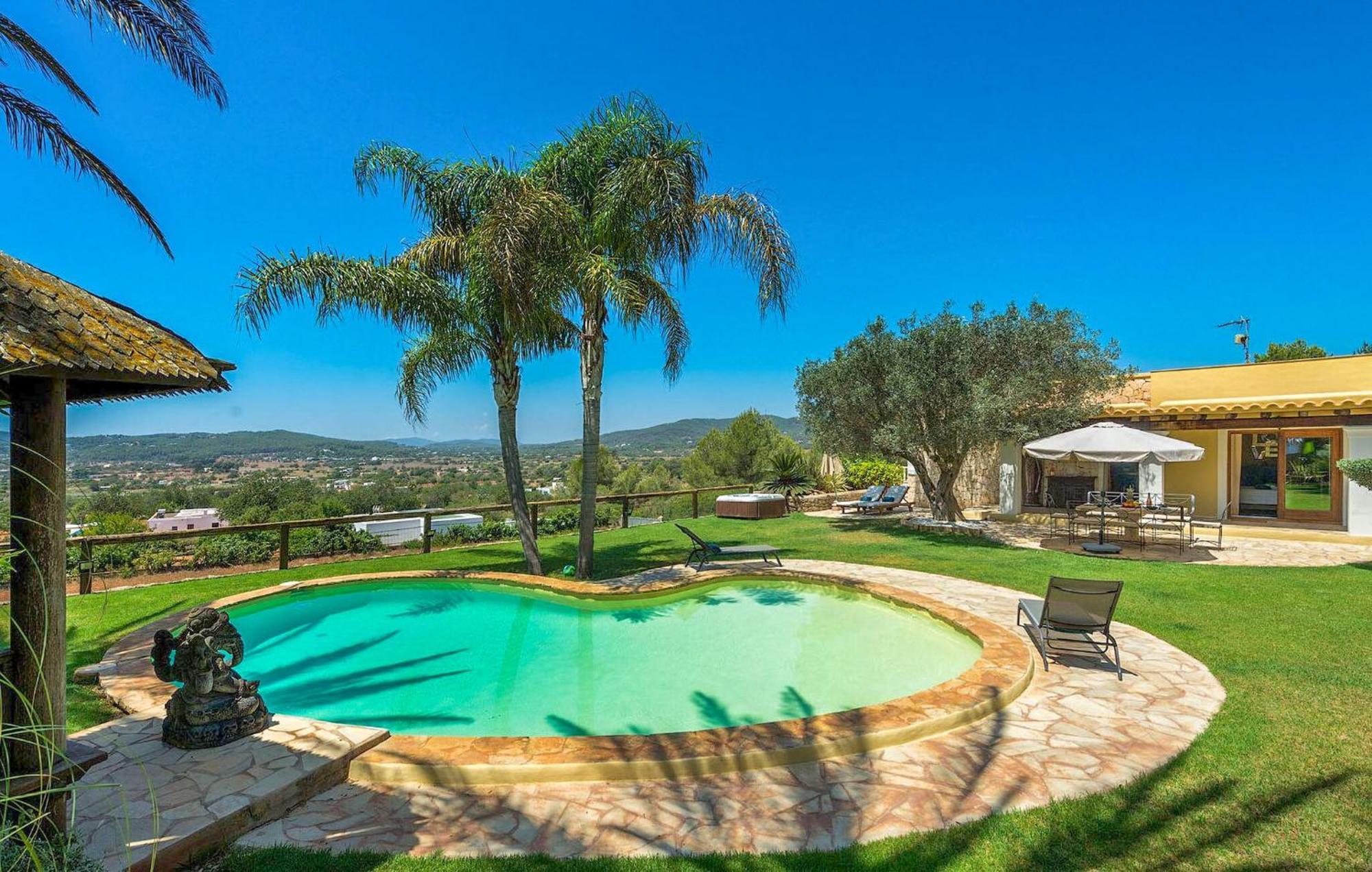 Beni * Santa Eularia des Riu