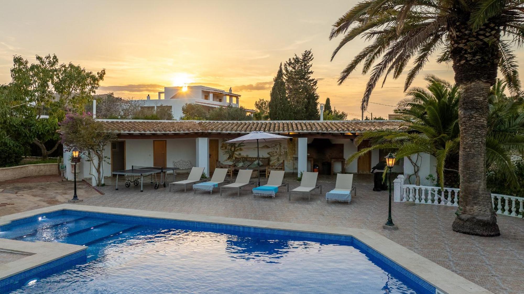 Villa Ravi By Eivillas *