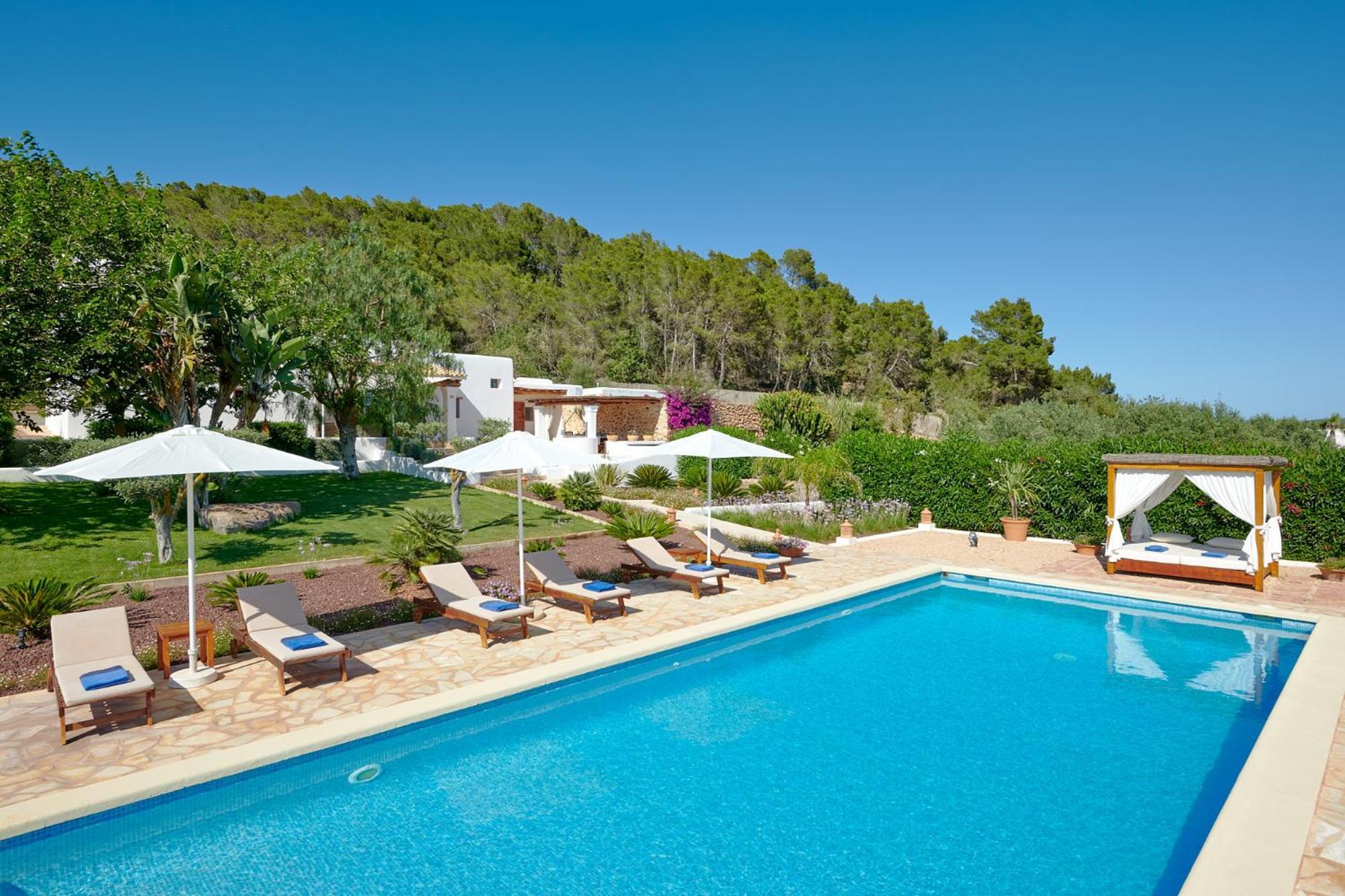 Santa Gertrudis * Santa Gertrudis (Ibiza)