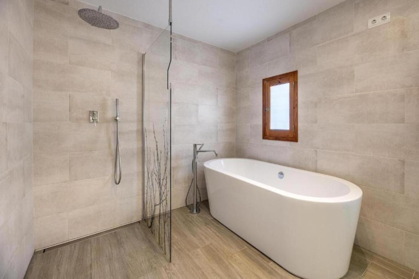 New! Torres Santa Eularia des Riu