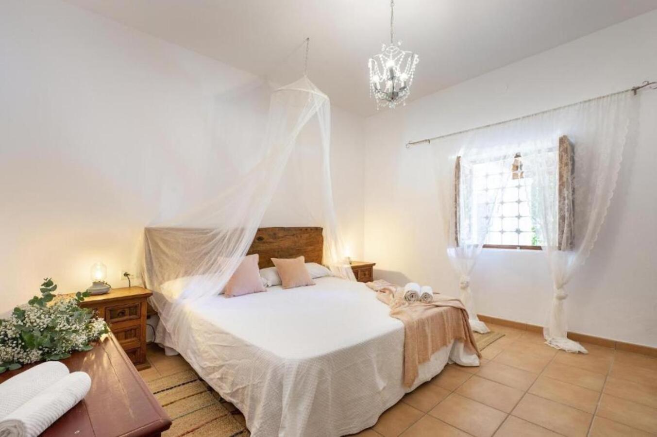 New! Torres Villa Santa Eularia des Riu