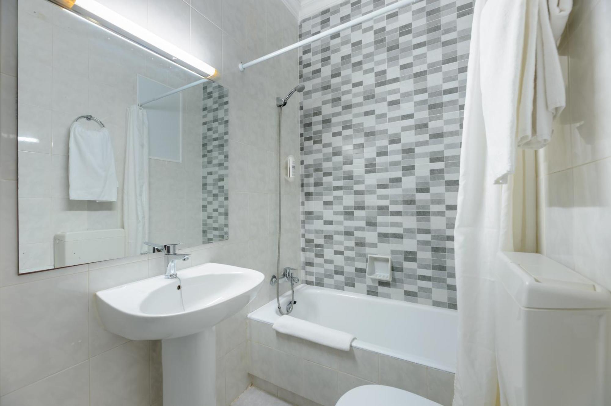 Vibra Hotel 2*