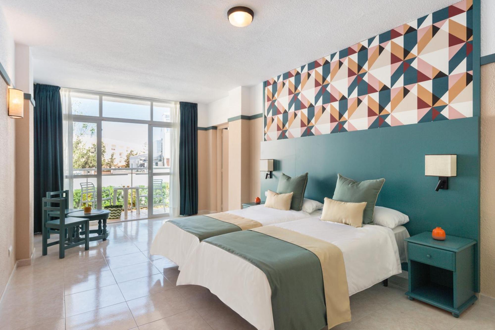 Aparthotel Vibra Club Maritim San Antonio (Ibiza)