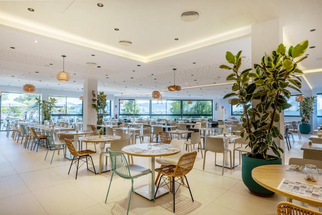 Els Pins & - Emar San Antonio (Ibiza)
