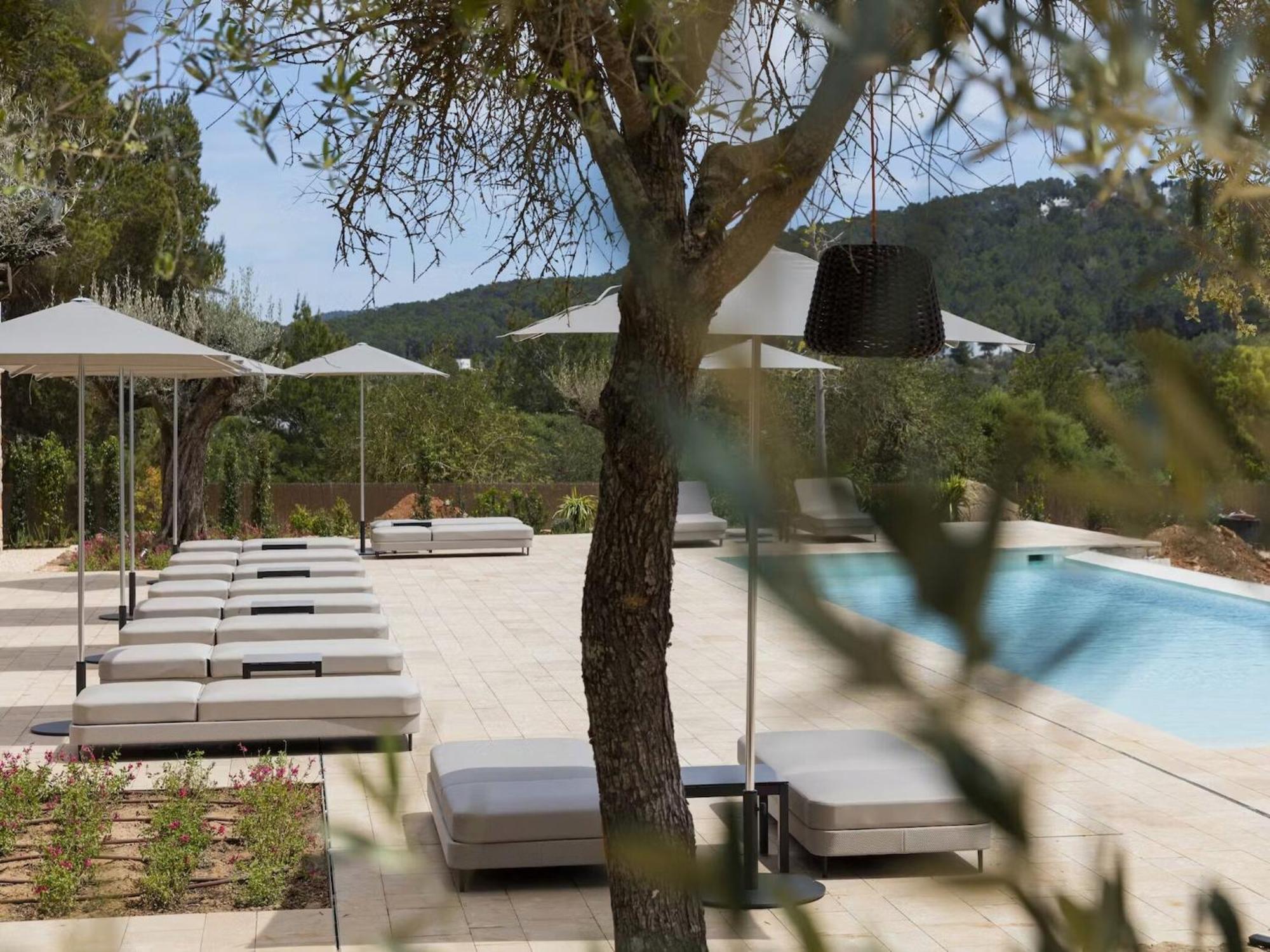 Countryside With Outdoor Space *