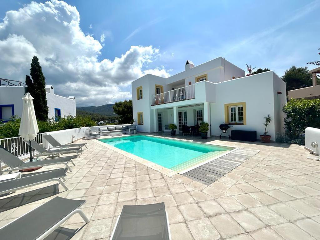 With Pool, 5min To Casa Mimosa Sant Josep de sa Talaia